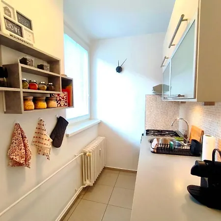 Apartment Cozyhome Medena Central, Quiet Premium Spot In Old Town