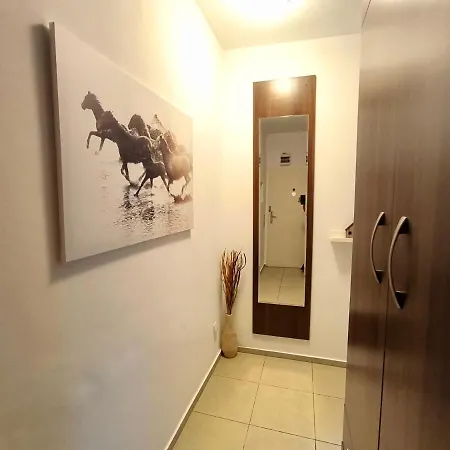 Apartment Cozyhome Medena Central, Quiet Premium Spot In Old Town *